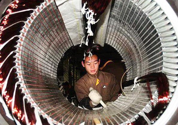 電機生產線中人工嵌線和機械嵌線技術有何區別?